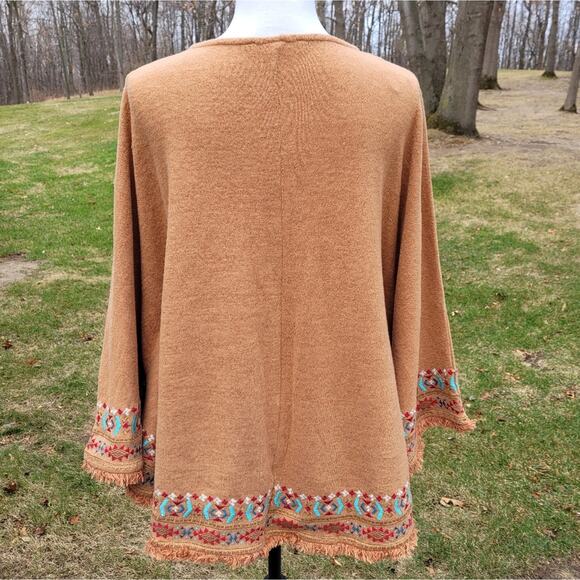 Emmer & Oat Southwestern Boho Faux Suede Poncho size M/L - Picture 3 of 13